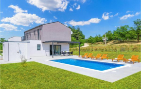 Amazing home in Manjadvorci w/ Outdoor swimming pool, WiFi and 3 Bedrooms